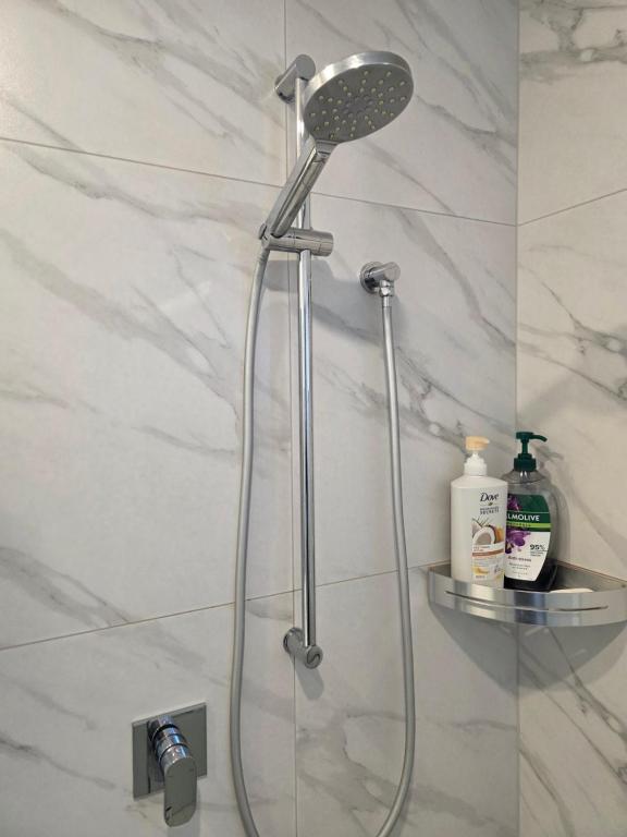 Modern Loft in Christchurch CBD with Private Courtyard - Resim 8