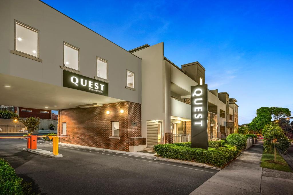 Budova, kde se aparthotel nachází