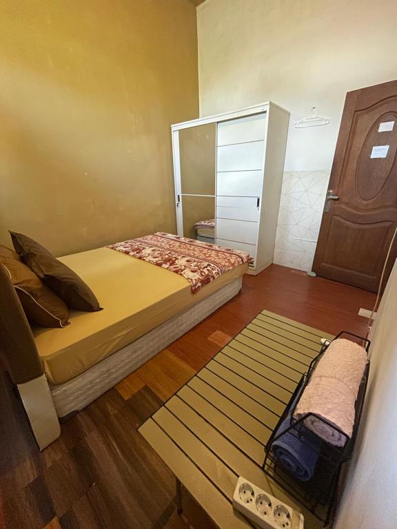 Lanina homestay - Standard Double Room With Shared Bathroom