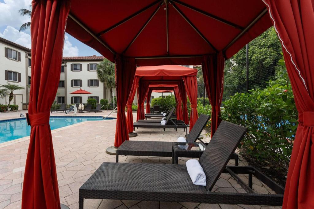 Hawthorn Extended Stay by Wyndham Naples photo