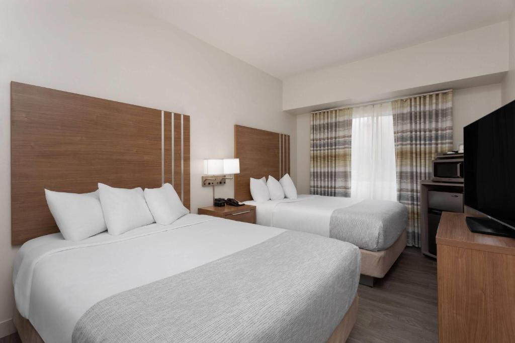 Hawthorn Extended Stay by Wyndham Naples - 