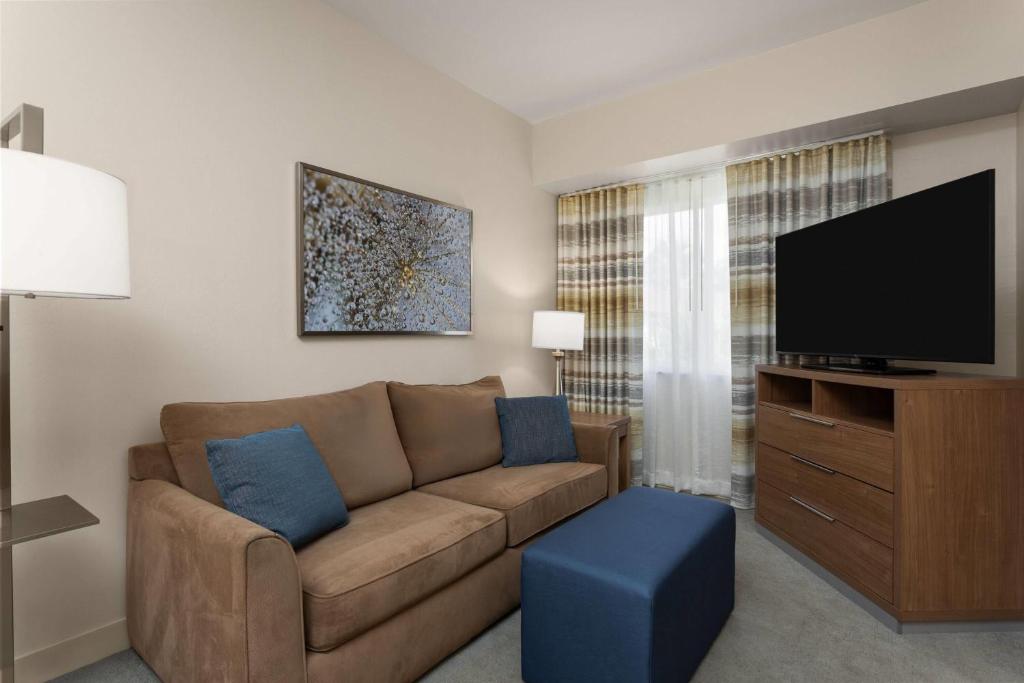 Hawthorn Extended Stay by Wyndham Naples - 