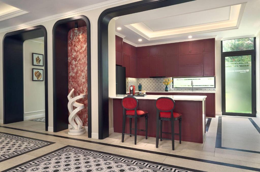 Biệt Thự 6 Phòng Ngủ Hạng Tổng Thống Nhìn Ra Bãi Biển