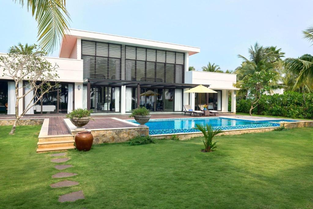 Biệt thự 3 Phòng ngủ Nhìn ra Bờ biển