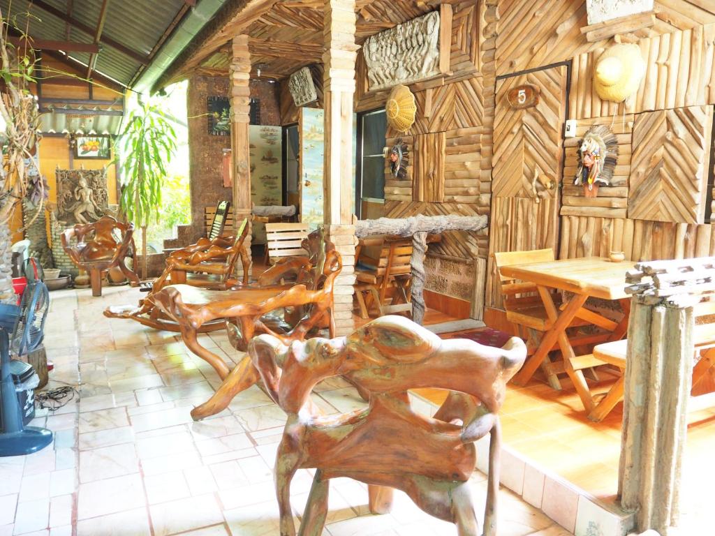Three J Guesthouse - Standard Double Room