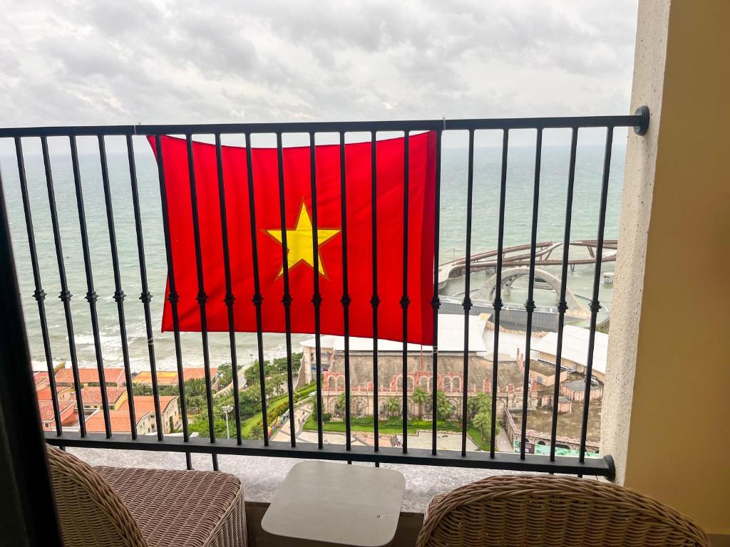 Ban công/sân hiên tại Sunset town Phú Quốc