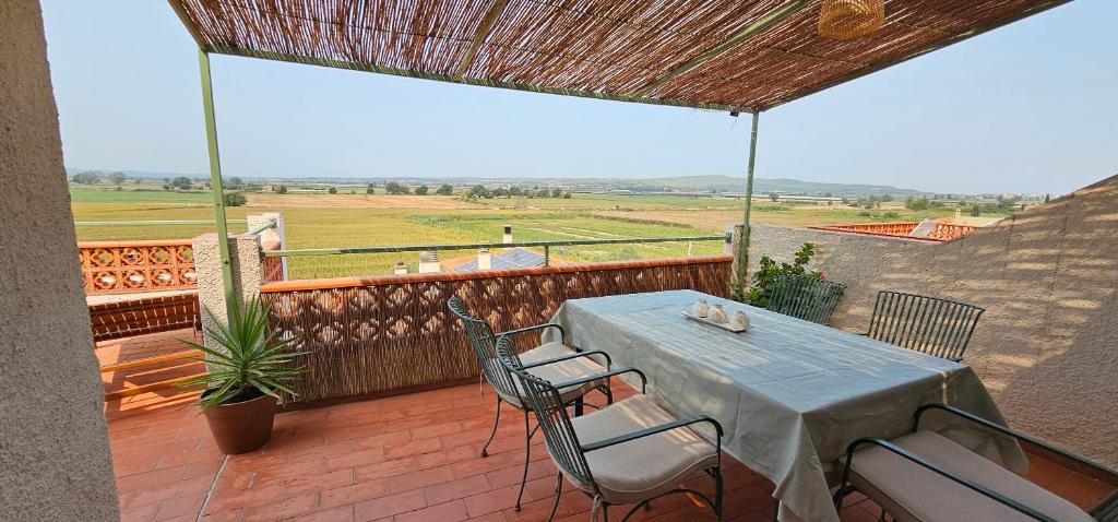 Balkoni atau teres di Apartamento en Bellcaire