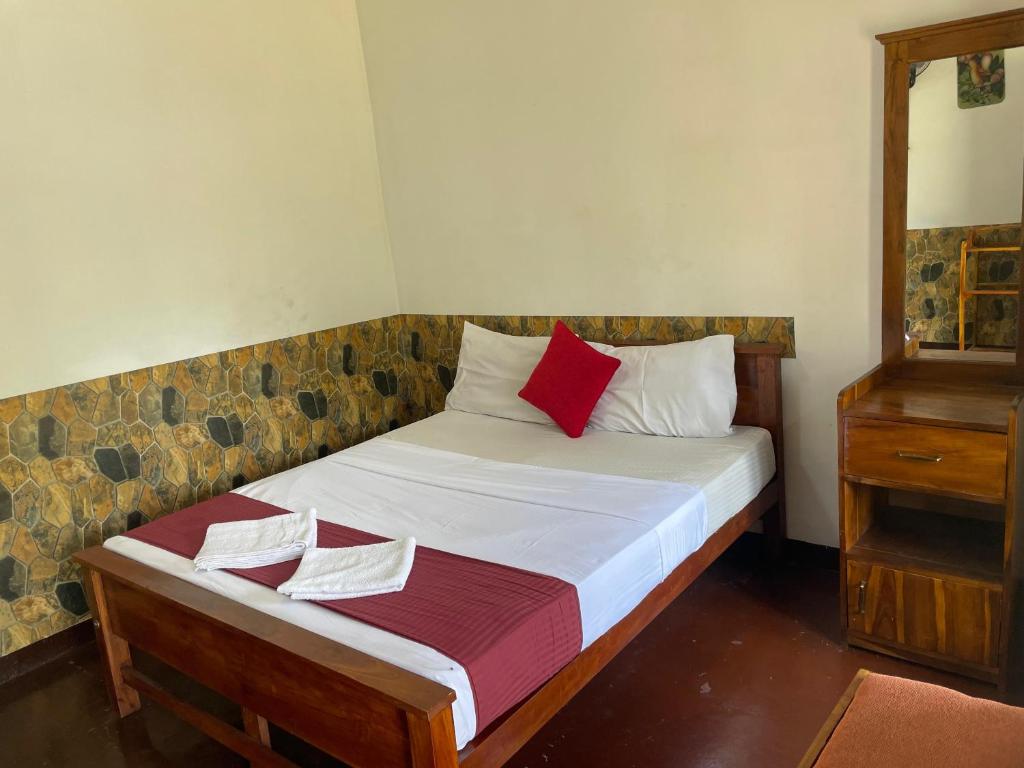 Lake Classical Guest House - 11