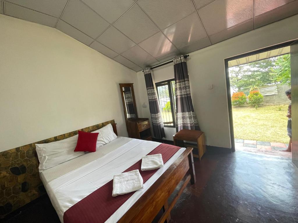 Lake Classical Guest House - 10