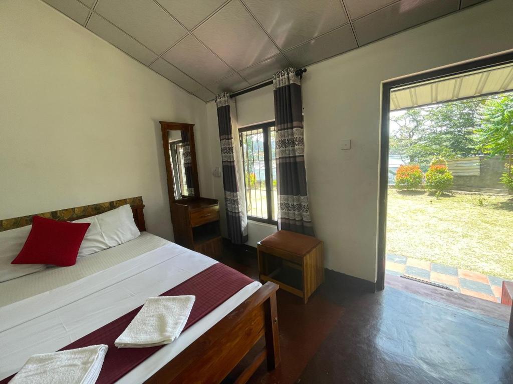 Lake Classical Guest House - 7