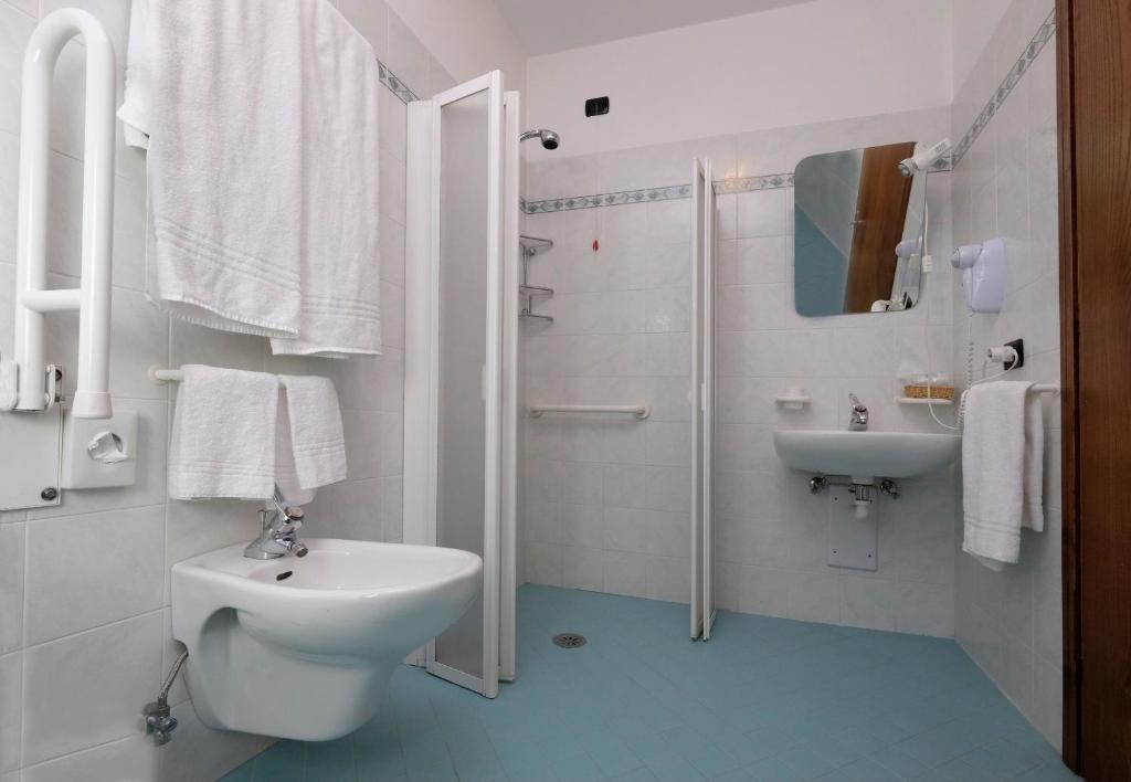 Koupelna v ubytování Albergo Antico
