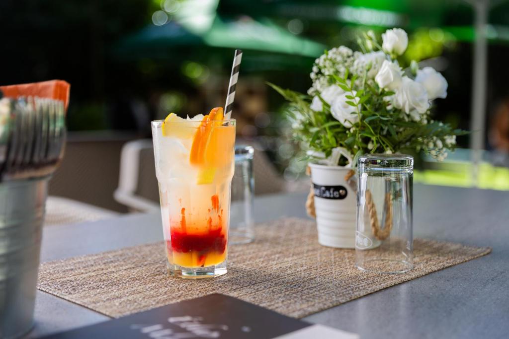 Benczur Hotel - Resim 45