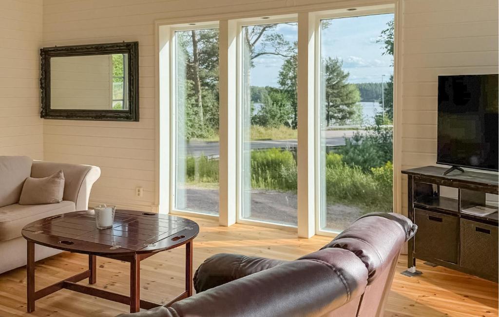 Gorgeous Home In Tranås With Sauna