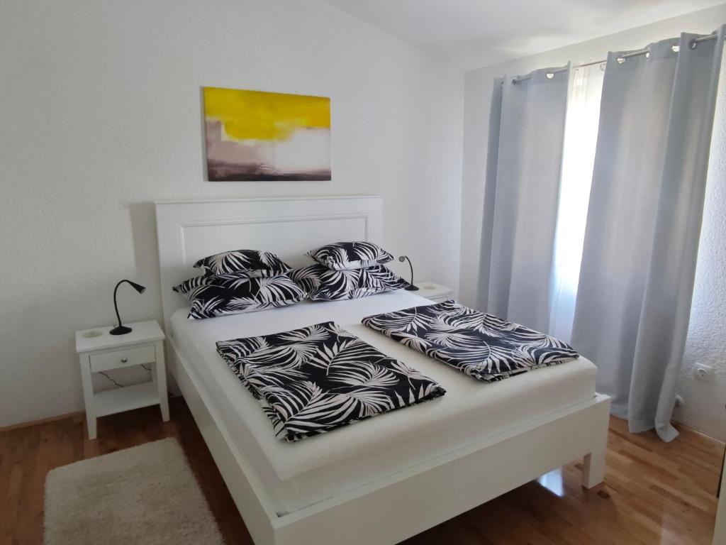 Apartments Norma - Apartamento Con Balcón