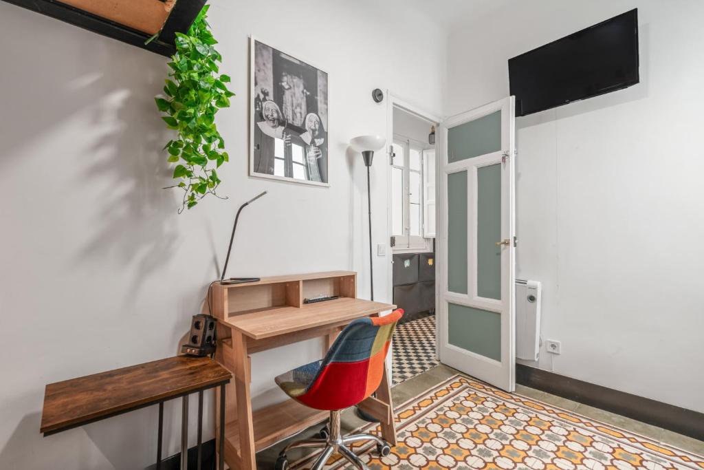 Private room in Malasaña #1