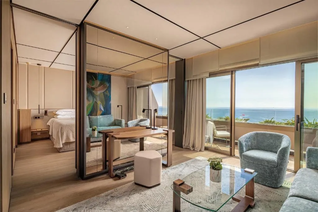 Signature Suite