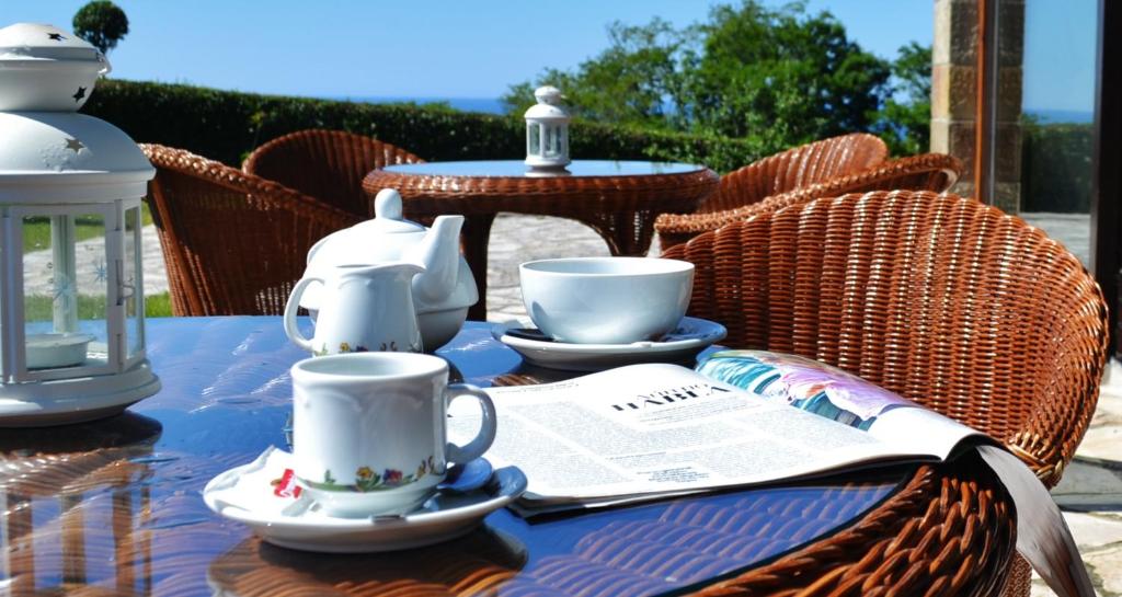 Coffee and tea making facilities at Hotel Valle De Arco