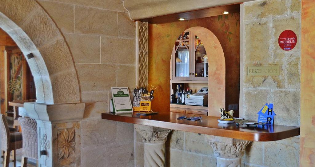 A kitchen or kitchenette at Hotel Valle De Arco