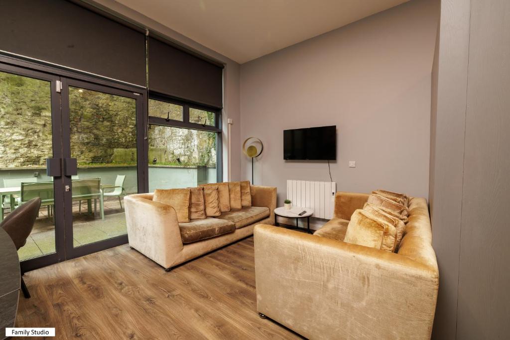 Madison House - Resim 5