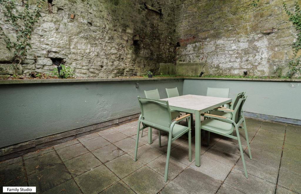 Madison House - Resim 8