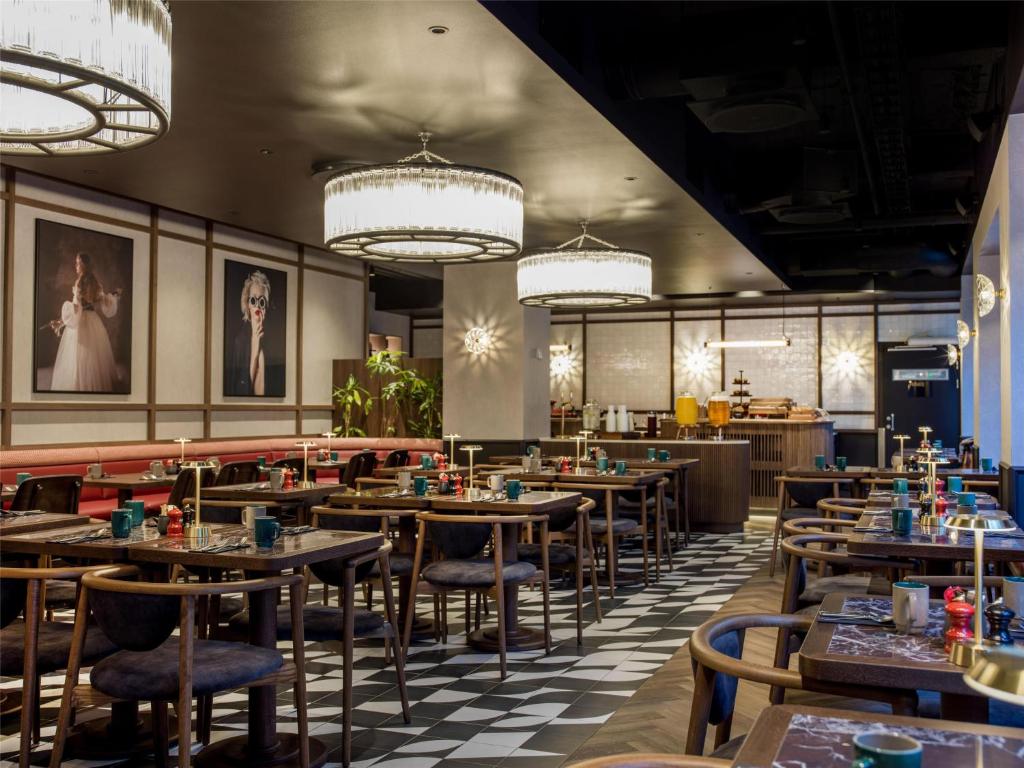 Radisson RED Oslo City Centre, A Verified Net Zero Hotel - Resim 37