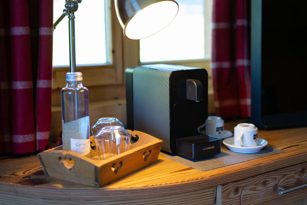 Hôtel Chalet Royal - Resim 19