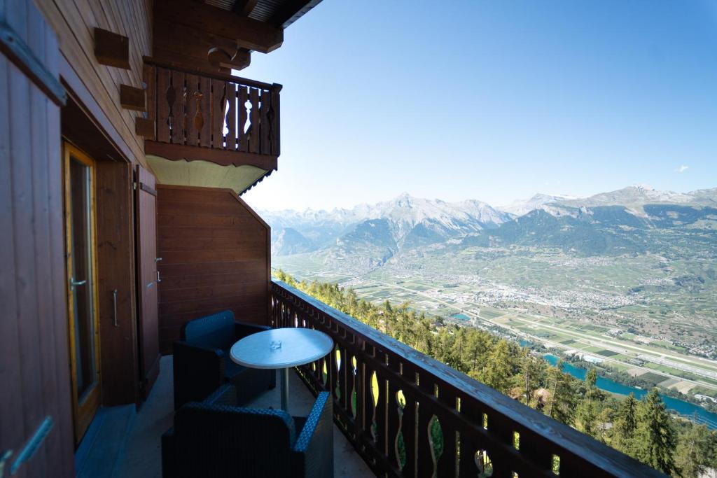 Hôtel Chalet Royal - Resim 10