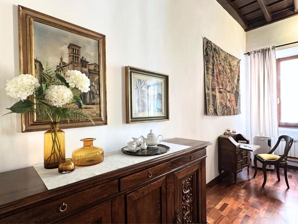 Casa Lovera in Vaticano - Elegant Charming Historic APT