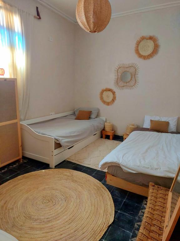 Moroccan Boho Surf House - Triple Room With Shared Bathroom