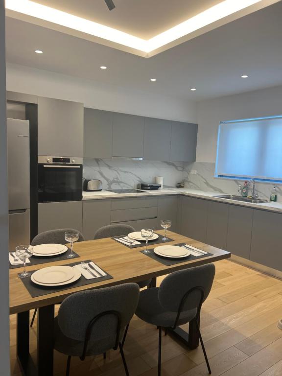 Η κουζίνα ή μικρή κουζίνα στο New apartment