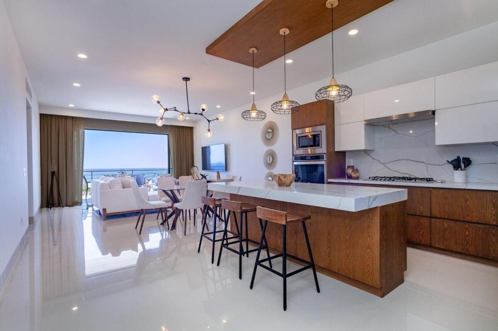 Curated visual reference: Penthouse With Panoramic Ocean Arch View Cabo San Lucas Updated Photo Inspiration