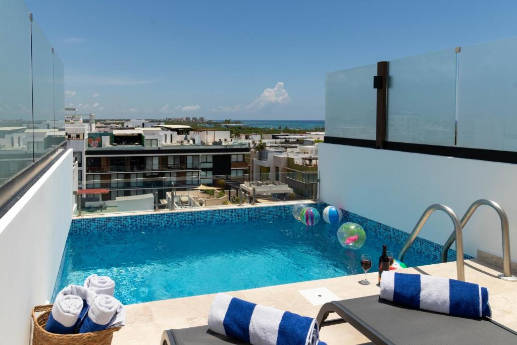 Curated visual reference: Luxury Penthouse With Ocean Views And Private Pool Playa Del Photo Inspiration