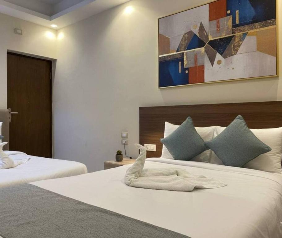 Bedouin Camp pyramids view INN - 19