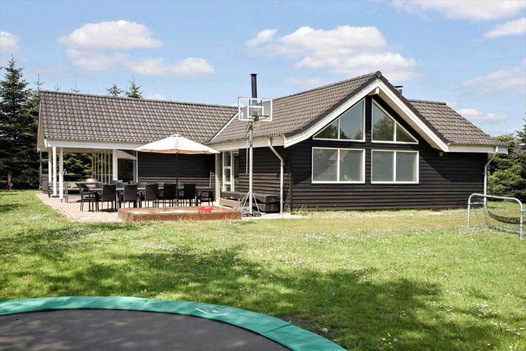 สวนหย่อมนอก M191-Vaeggerlose-Baeverstien-46