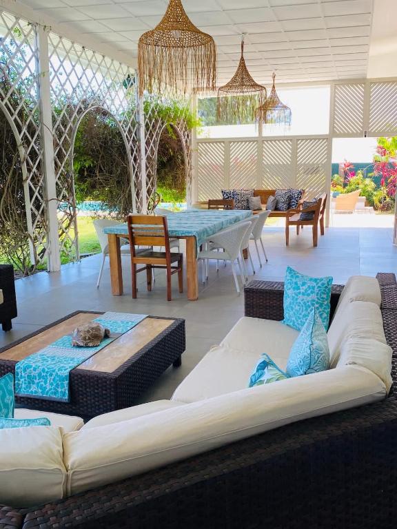 Le Ficus Grande villa bord de mer avec piscine - photo 4 - Tahiti, Polynésie