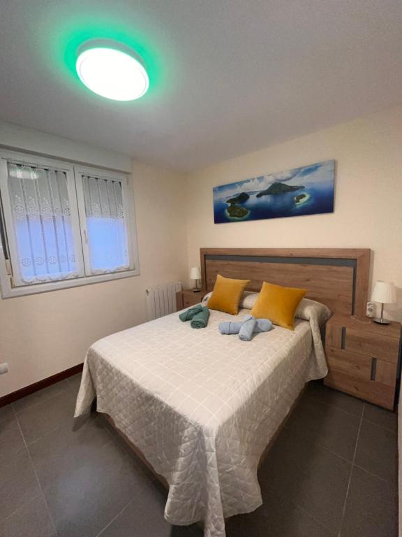 Ένα ή περισσότερα κρεβάτια σε δωμάτιο στο CASA B Entera 2 Habs Montaña Senderismo Playa