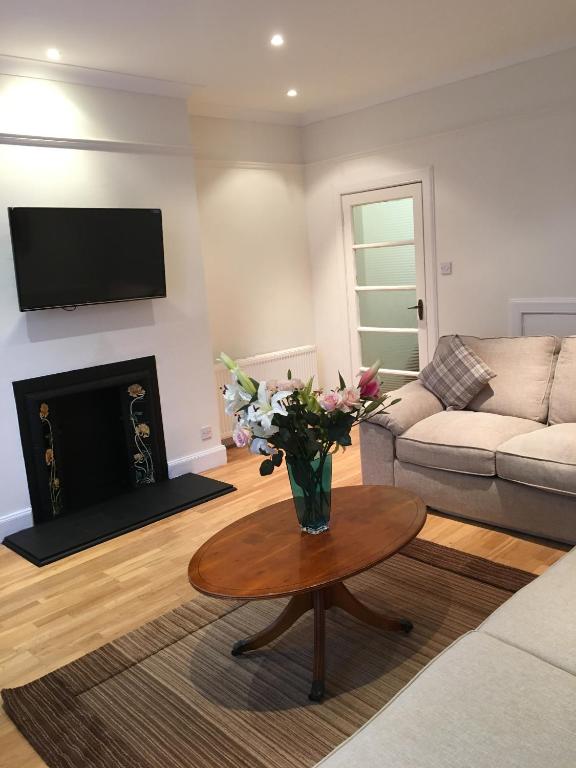 Lanark Residence - One-Bedroom Suite