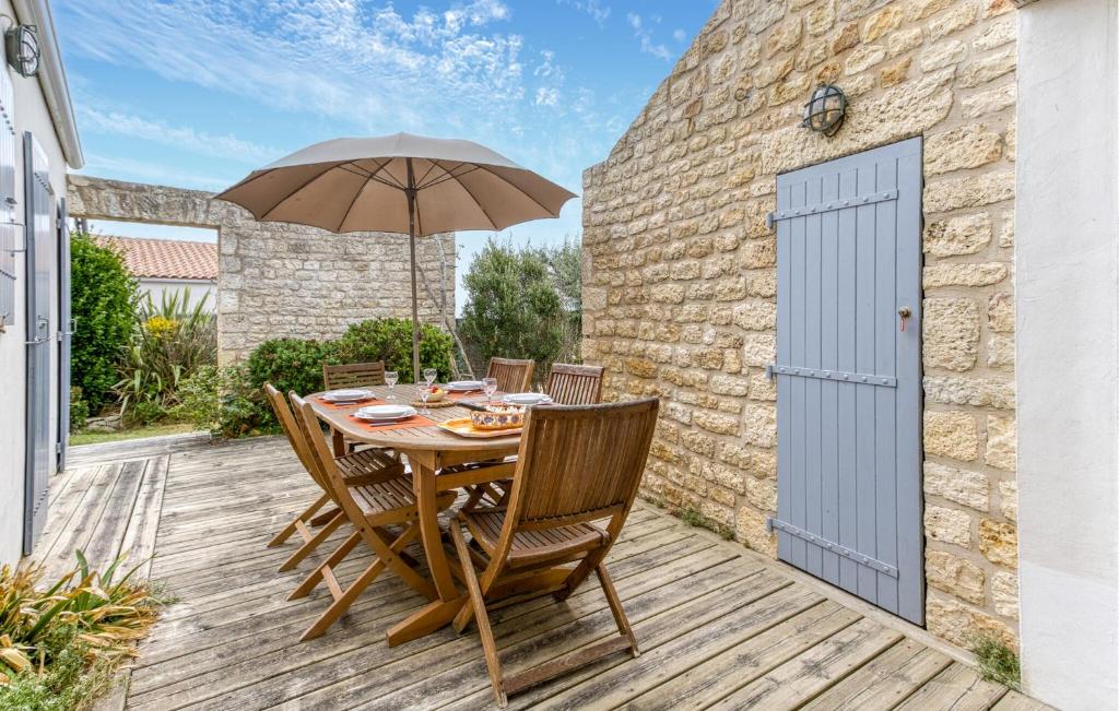 Αίθριο ή υπαίθριος χώρος στο 4 Bedroom Nice Home In Saint-Pierre-D'oléron