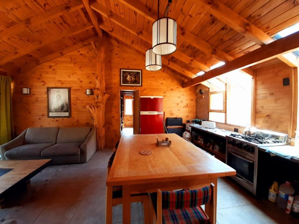 Casa de campo en Pilolil Sobre el Río alumine