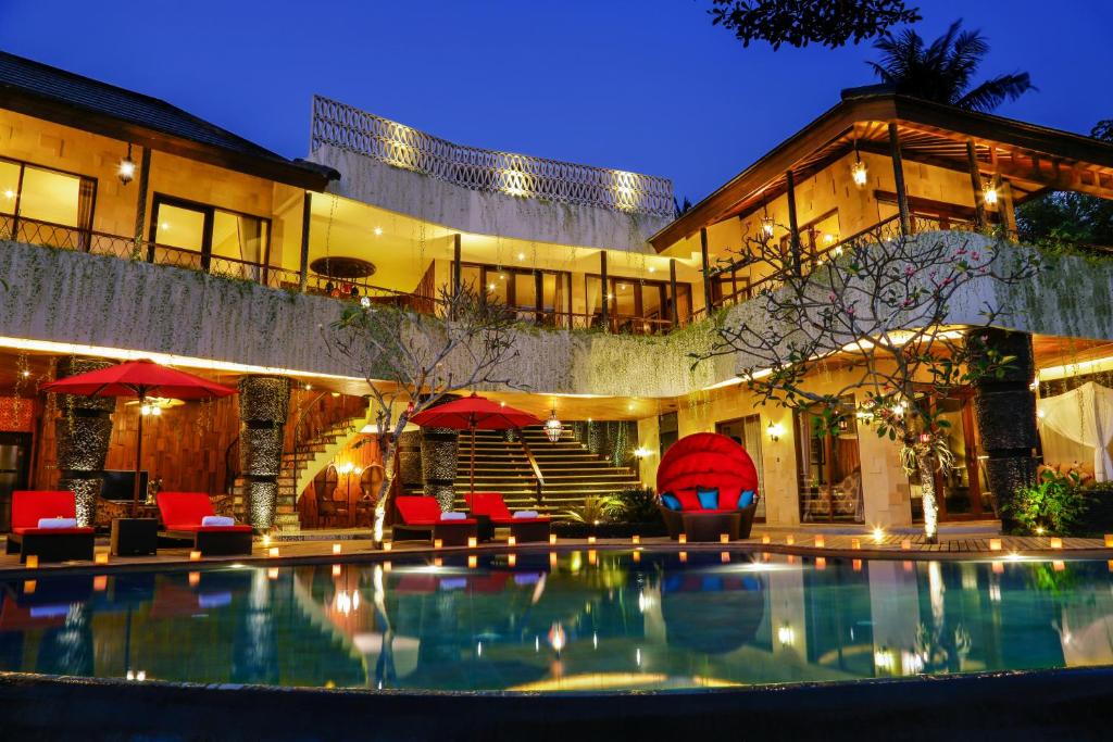 Πισίνα στο ή κοντά στο Villa Delmara at Balian Beach By Amerta Experience