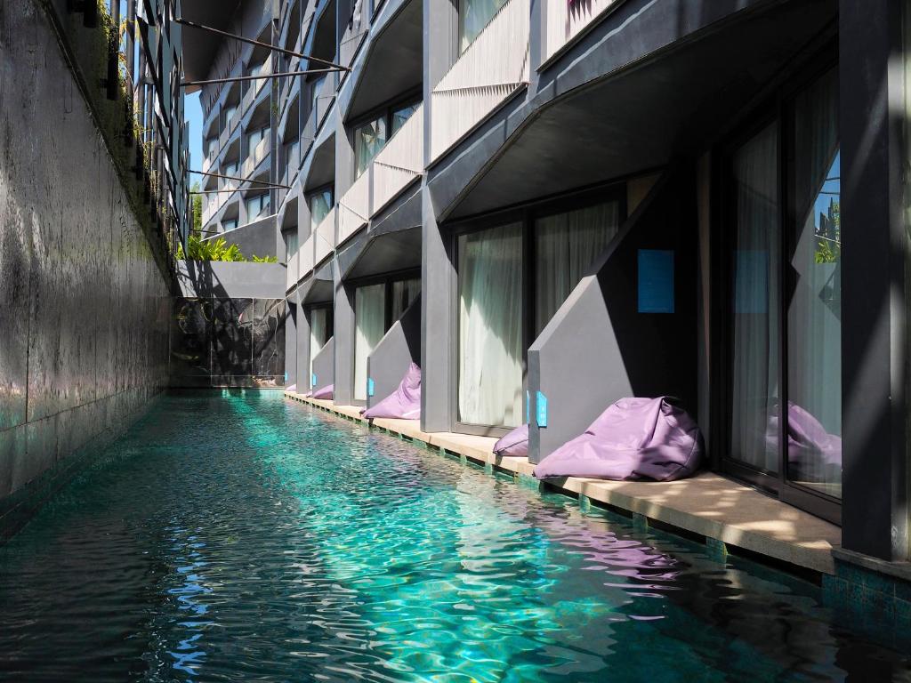 IZE Seminyak by LifestyleRetreats - Deluxe İki Yataklı Oda - Havuz Erişimli