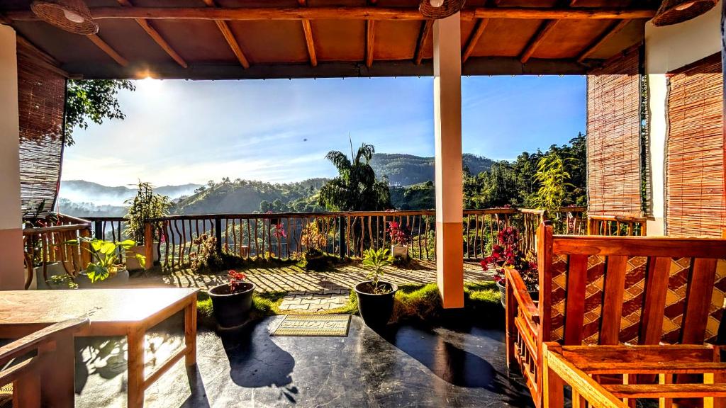 Rainbow Sky Cottage - 13