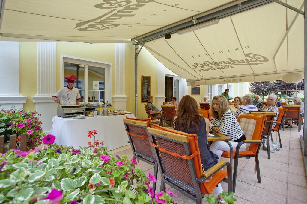 Hosté ubytování Hotel Reza