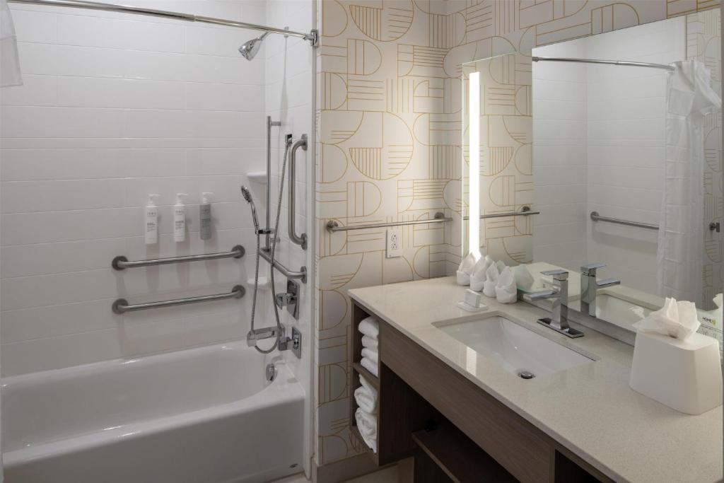 Home2 Suites By Hilton West Lafayette photo