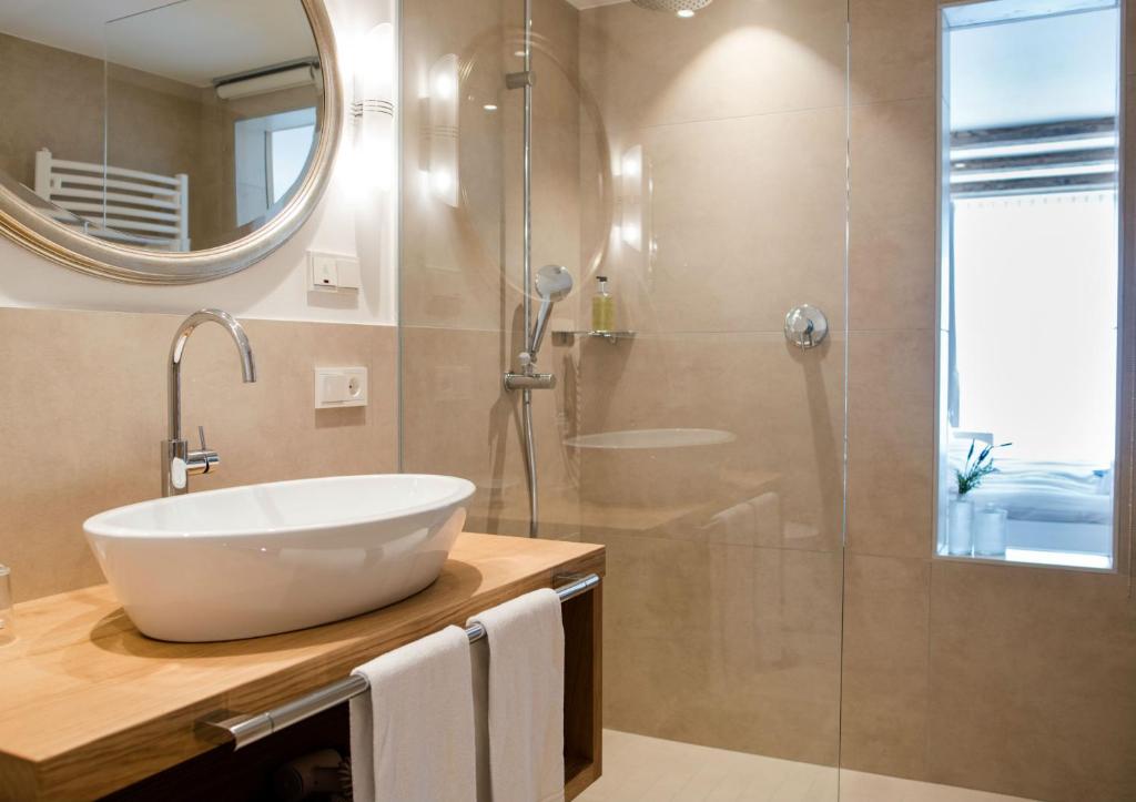 Koupelna v ubytování Vitalhotel Dosses
