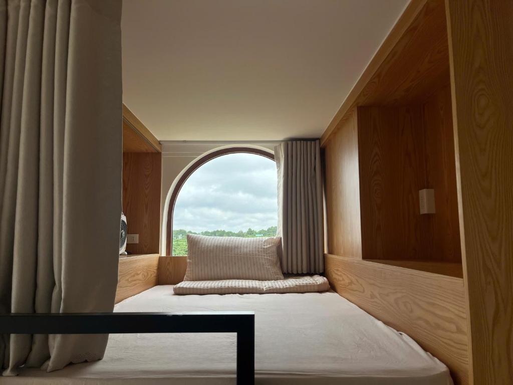 Pleiku Adventures Homestay - Bett Im Gemischten Schlafsaal Mit 6 Betten
