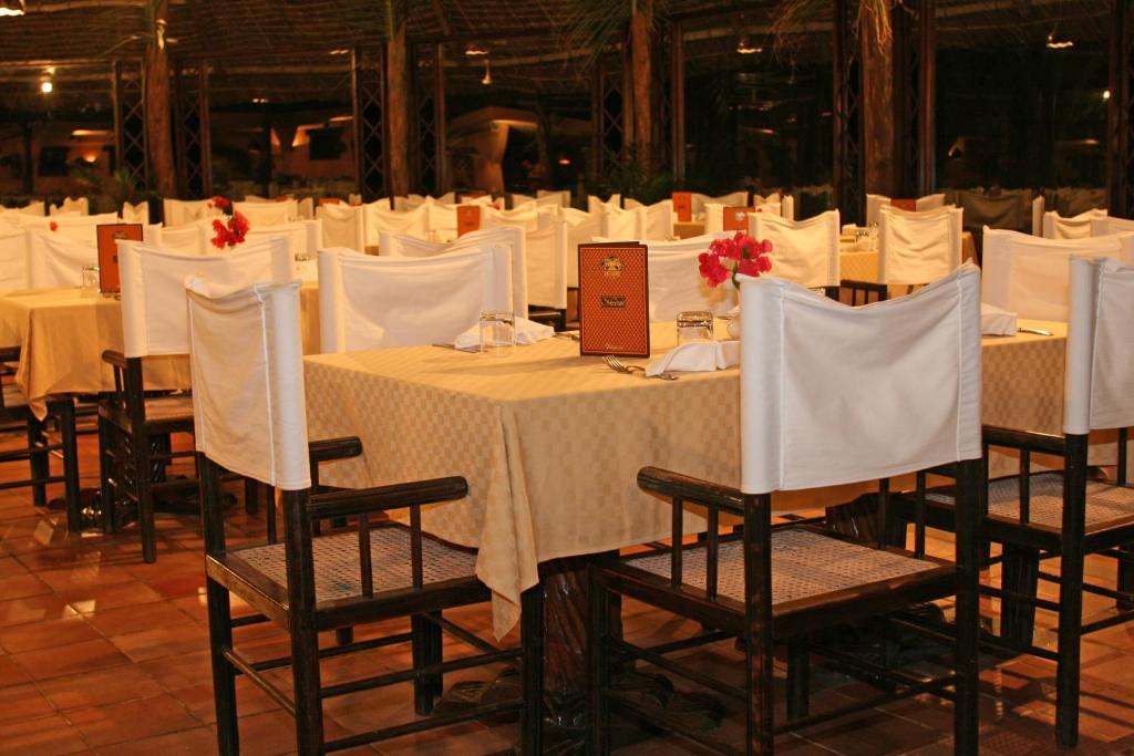Restaurace v ubytování Hotel Club Dongwe