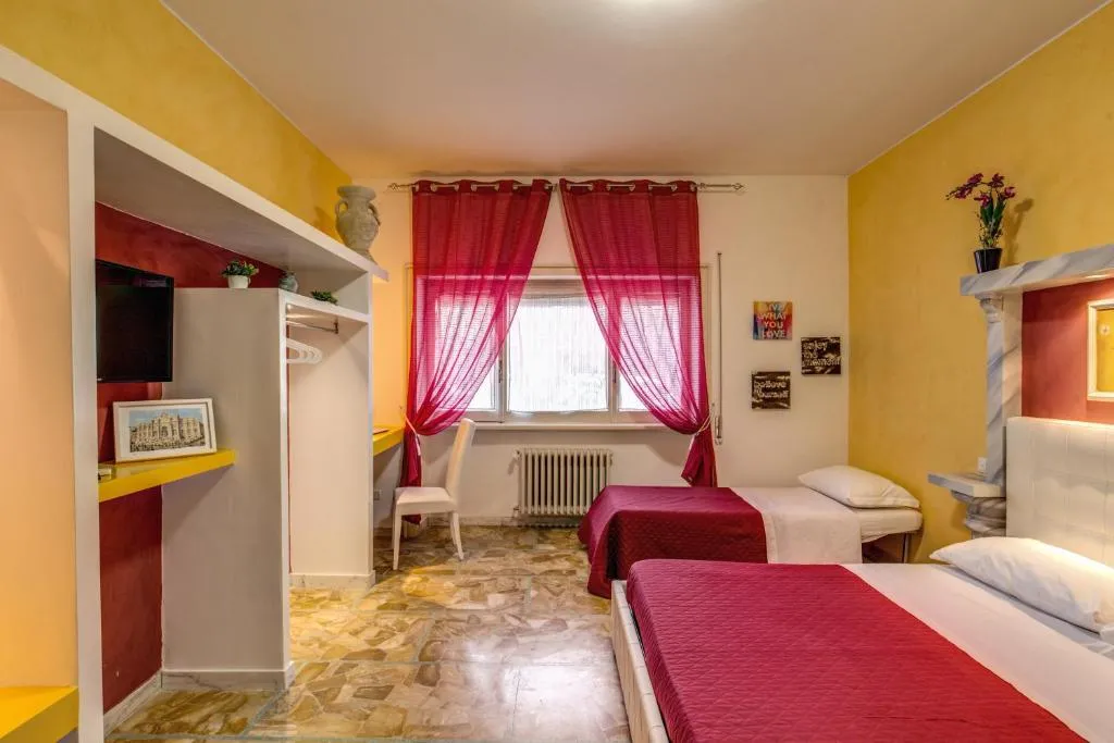 Near Saint Peter Basilic WITH GARAGE, Roma, Italia