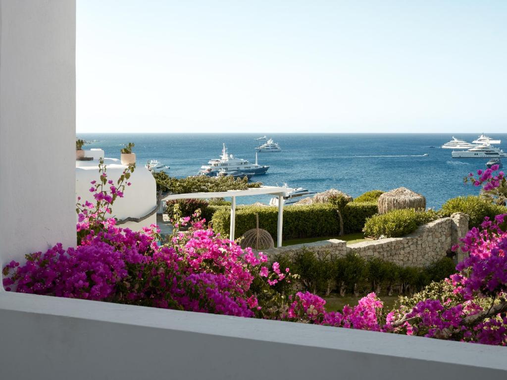 Mykonos Blu, A Grecotel Resort to Live - 16