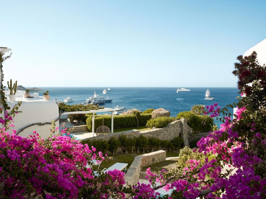 Mykonos Blu, A Grecotel Resort to Live - 14